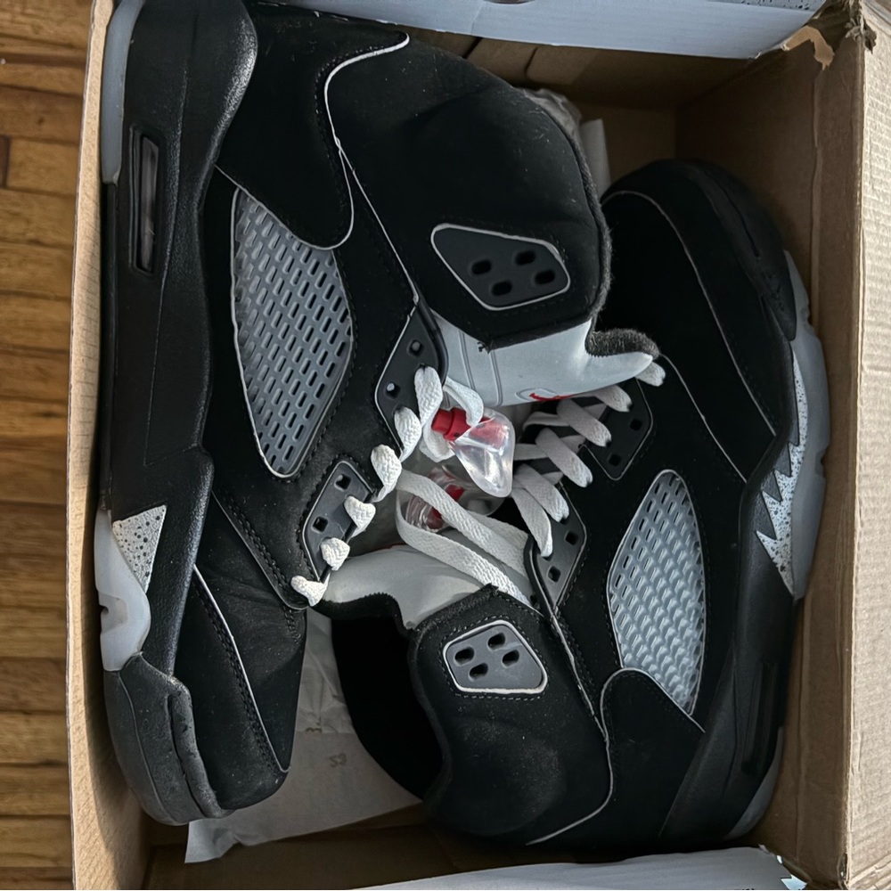 Jordan Black and Gray Men's Shoes - Picture 4 of 4